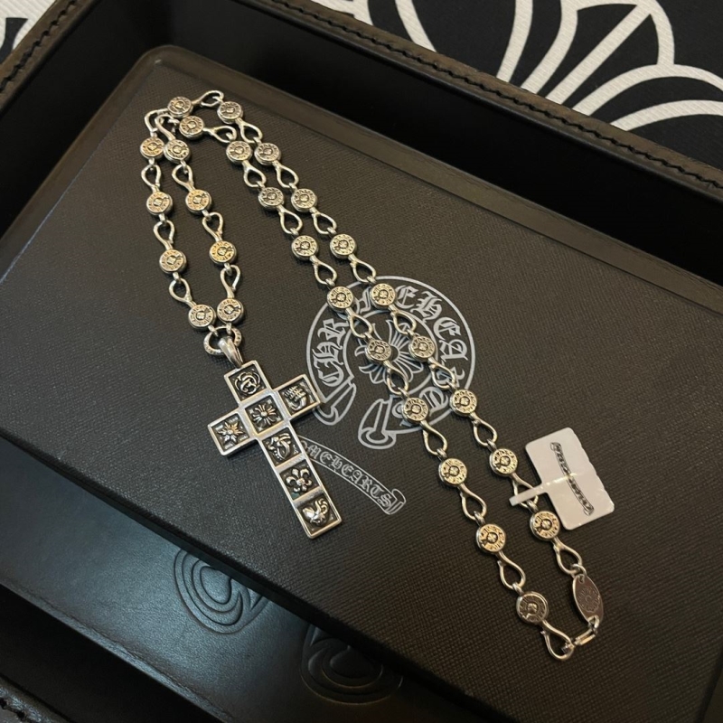 Ch**me He**ts necklaces